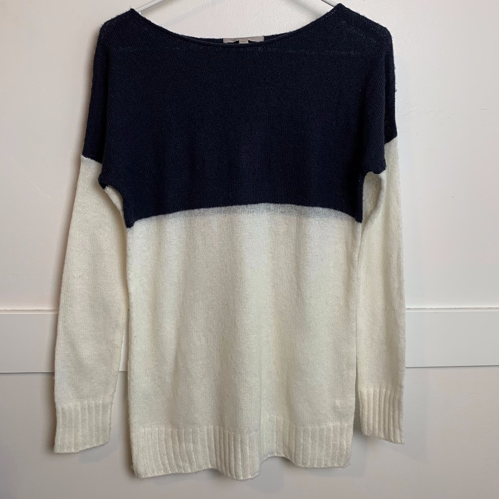 Gap Colorblock Navy & Cream Pullover Sweater